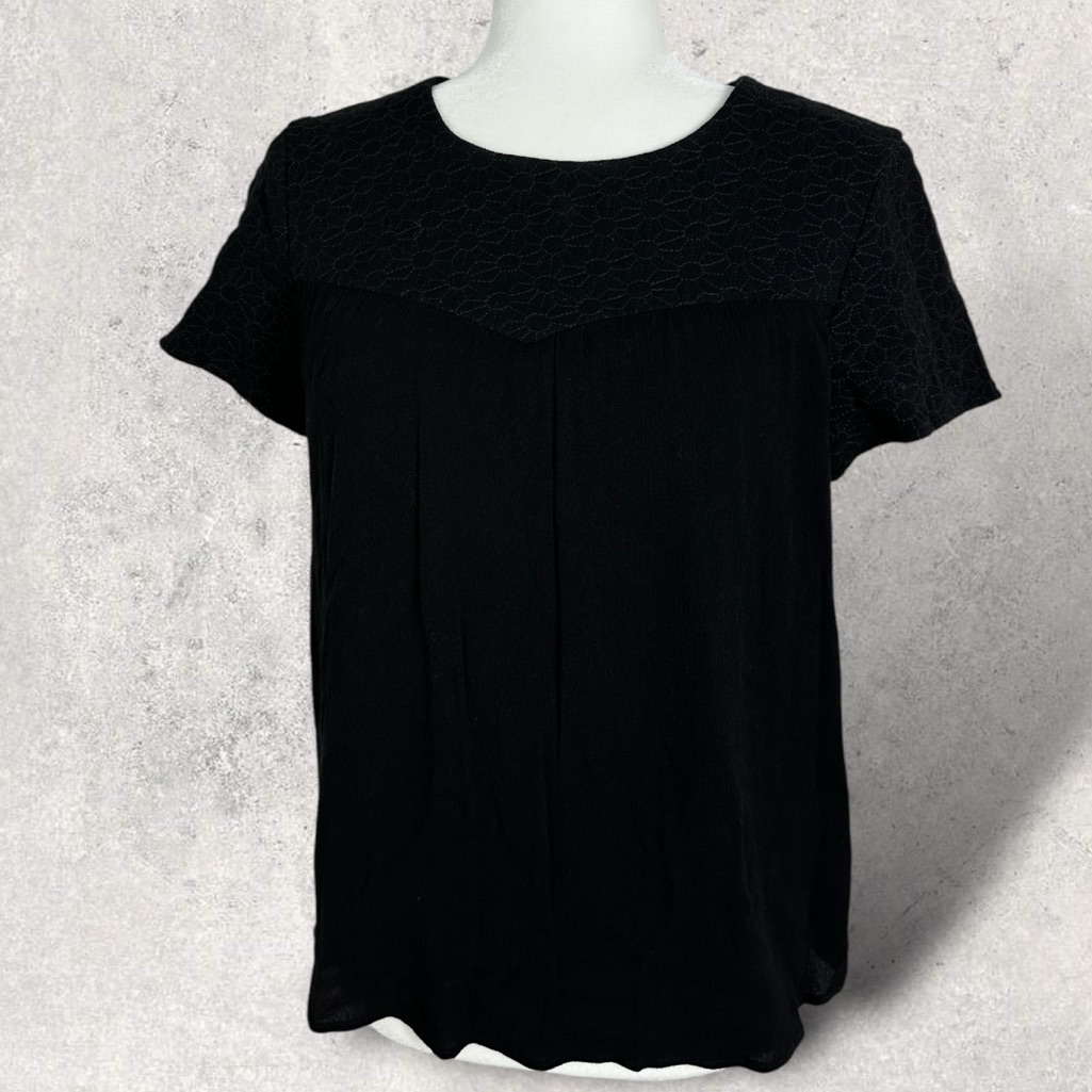 Sezane Black Short Sleeve Blouse Textured Floral Embroidery Size 38 French Us 6